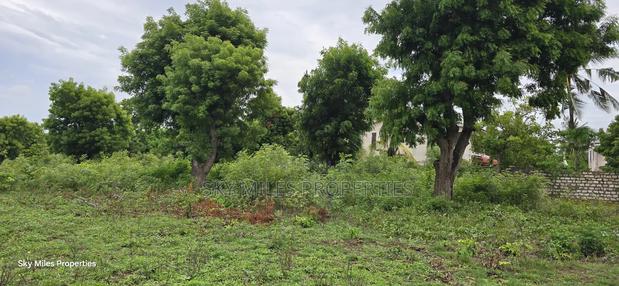 Mtwapa Jumba Ruins, 4.5 Acre Plot for Sale - main view