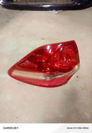 Toyota Crown Model 2012
