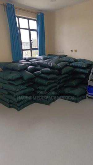 Hospital Pillows With Mackintosh - thumbnail 2