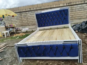 Mocket Bed Available