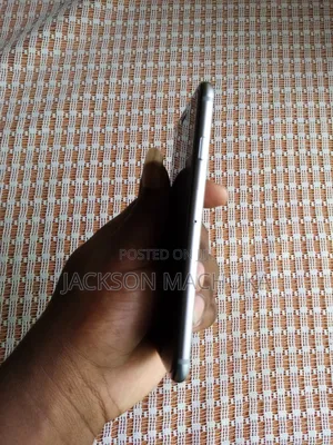 Apple iPhone 6 16 GB Silver