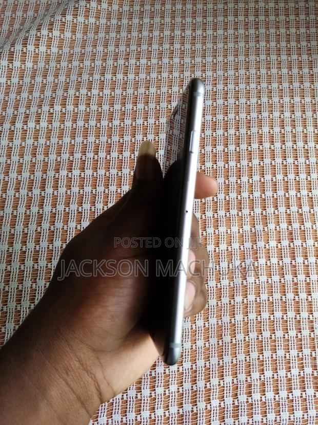 Apple iPhone 6 16 GB Silver - thumbnail 3
