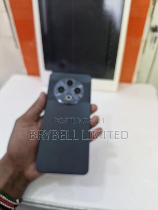 Tecno Spark 30 256 GB Black - thumbnail 5