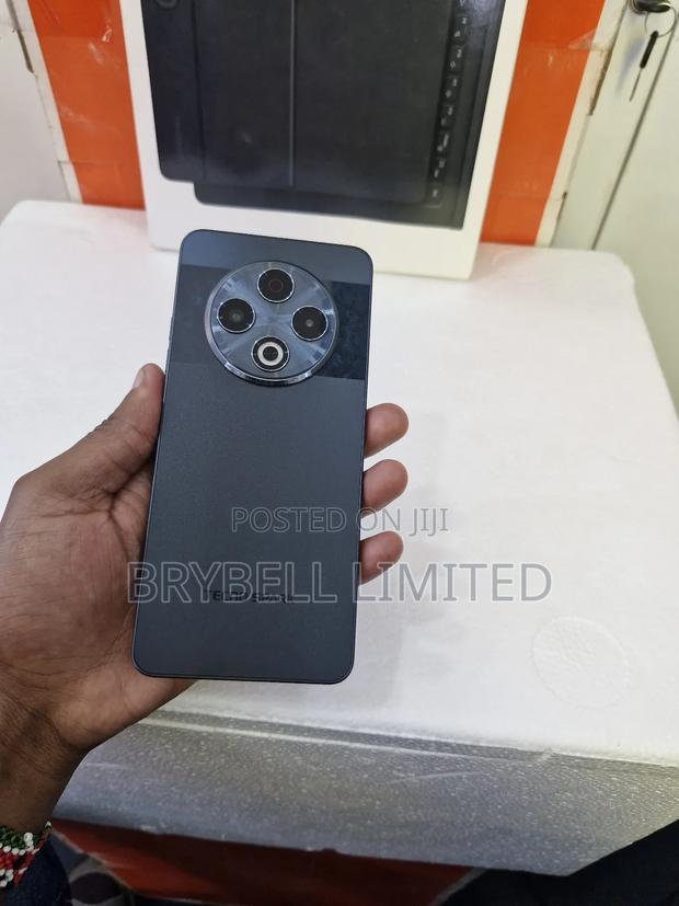 Tecno Spark 30 256 GB Black - thumbnail 4