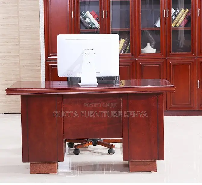 Office Tables:1200mm Prestige Veneer Leadership Desk