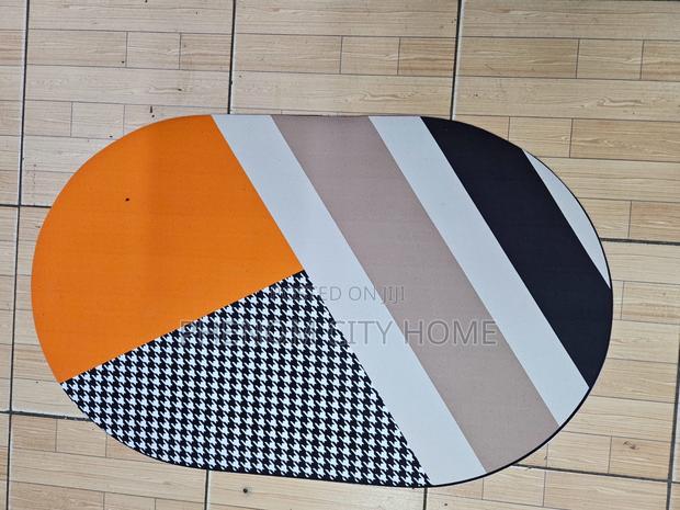 Oval Stripped Antislip Bathroom Mats Available