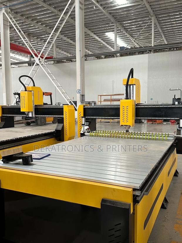 New CNC Router Engraving Machine 130cm X 250cm - main view