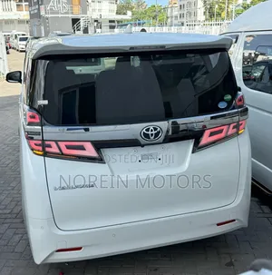 Toyota Vellfire 2019 Off white