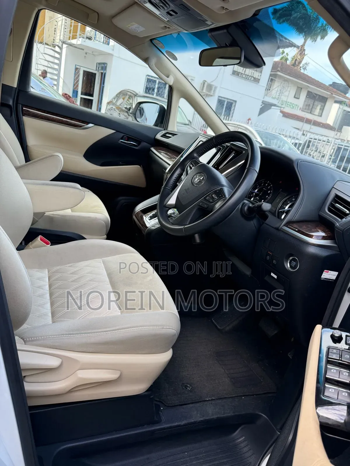Toyota Vellfire 2019 Off white