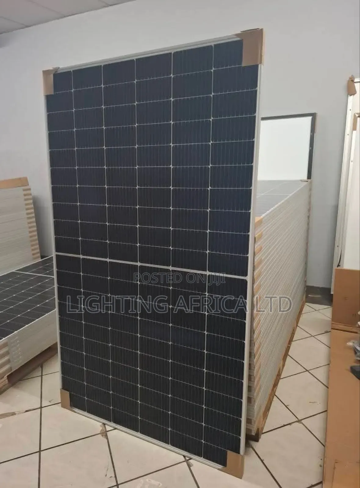 515w/36v Jinko All Weather Monocrystalline Solar Panels