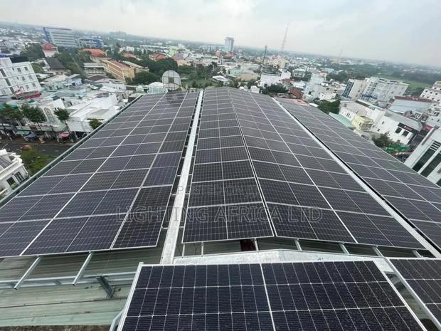 515w/36v Jinko All Weather Monocrystalline Solar Panels - thumbnail 3