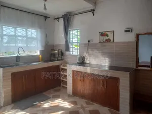 3bdrm Bungalow in Milly Court, Shamakhokho for rent