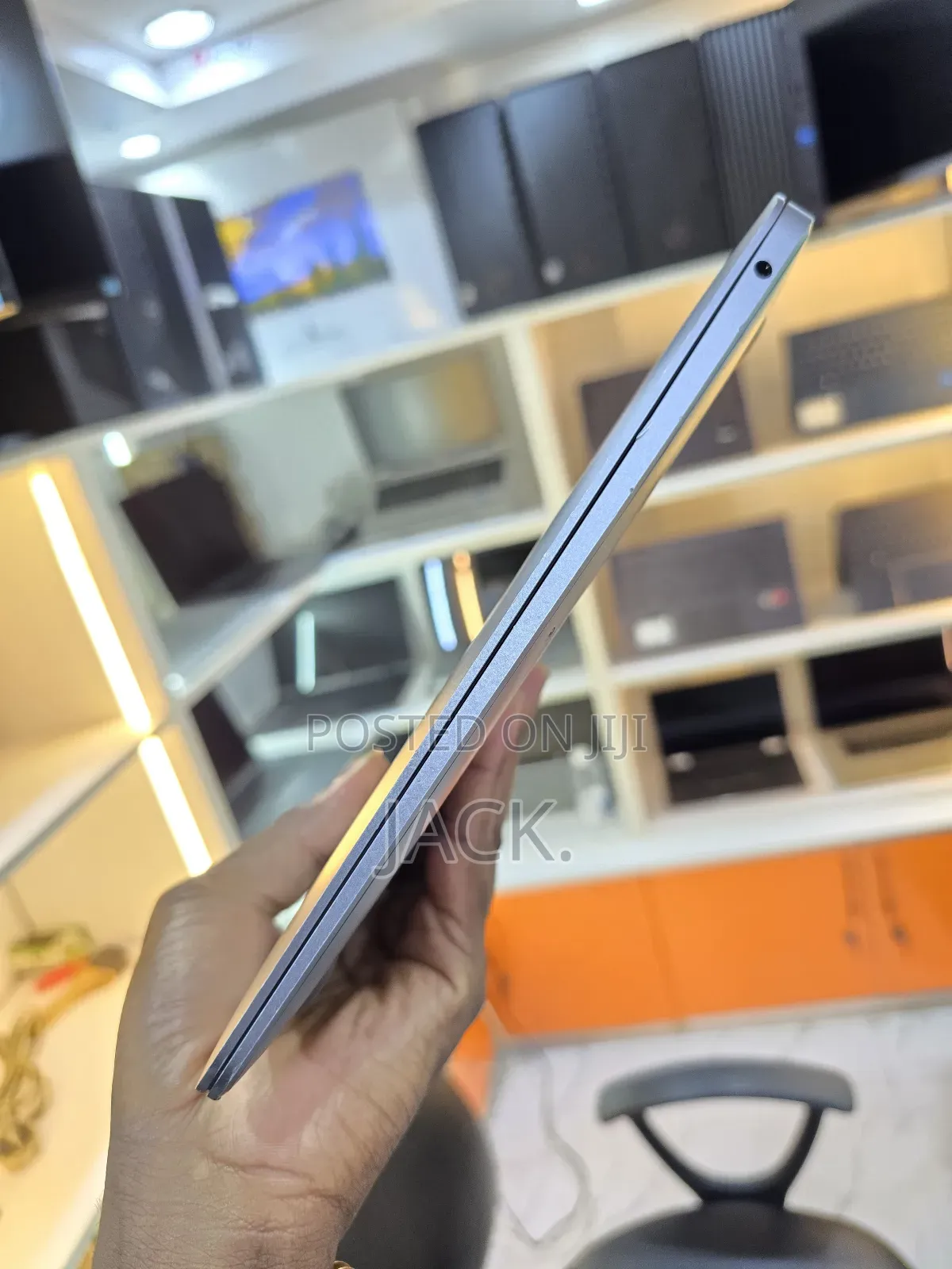 Laptop Apple MacBook Air 2019 8GB Intel Core i5 SSD 256GB