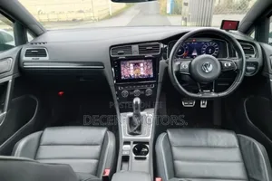 Volkswagen Golf TSI S FWD 2018 Blue