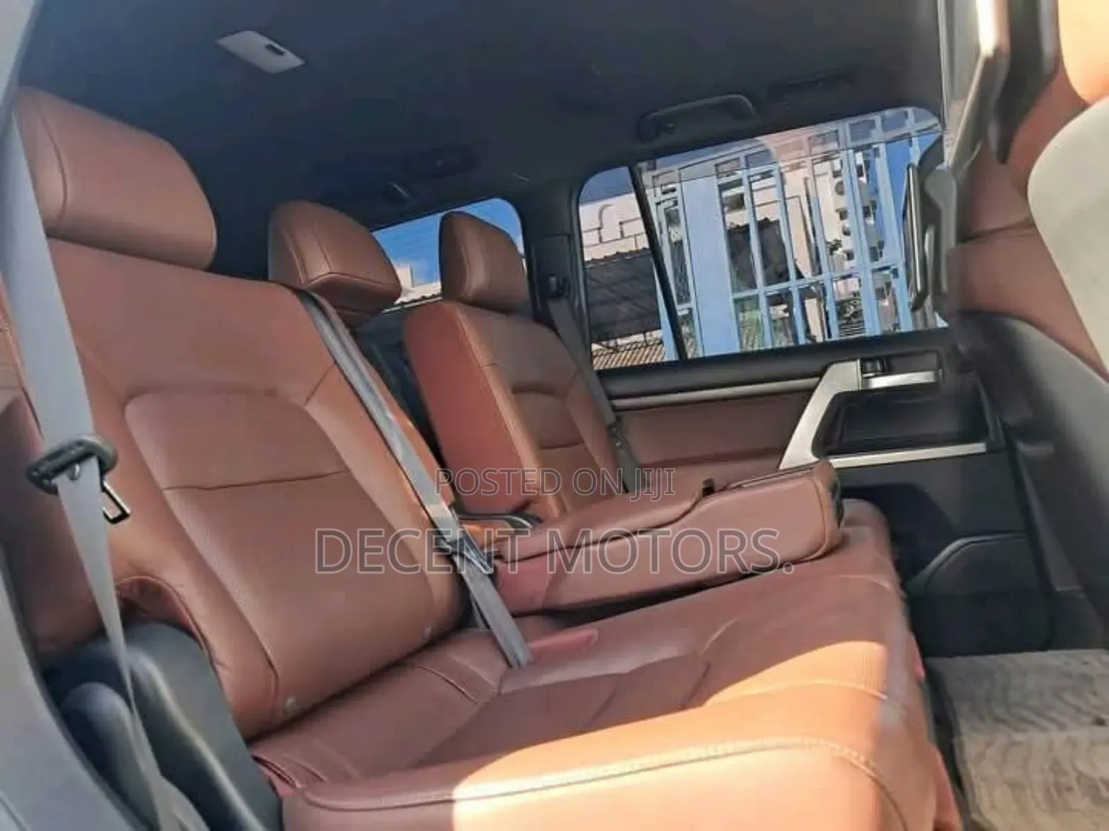 Toyota Land Cruiser 4.6 V8 ZX 2018 White