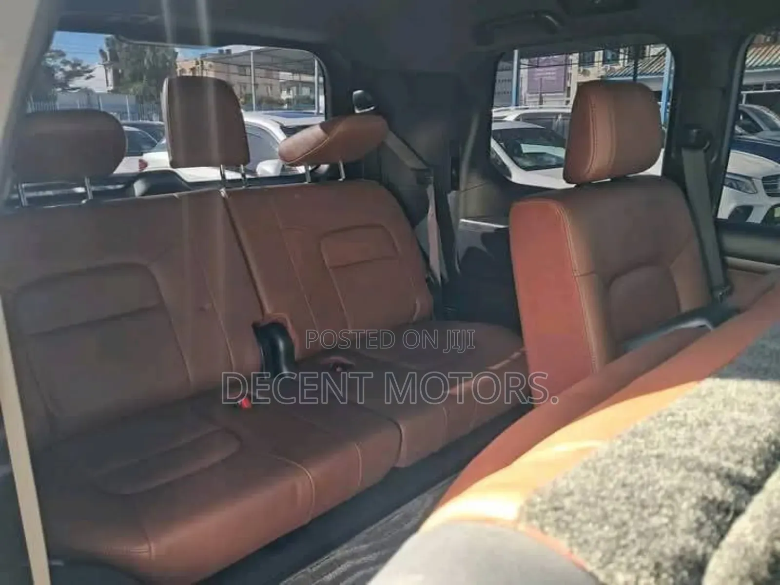 Toyota Land Cruiser 4.6 V8 ZX 2018 White