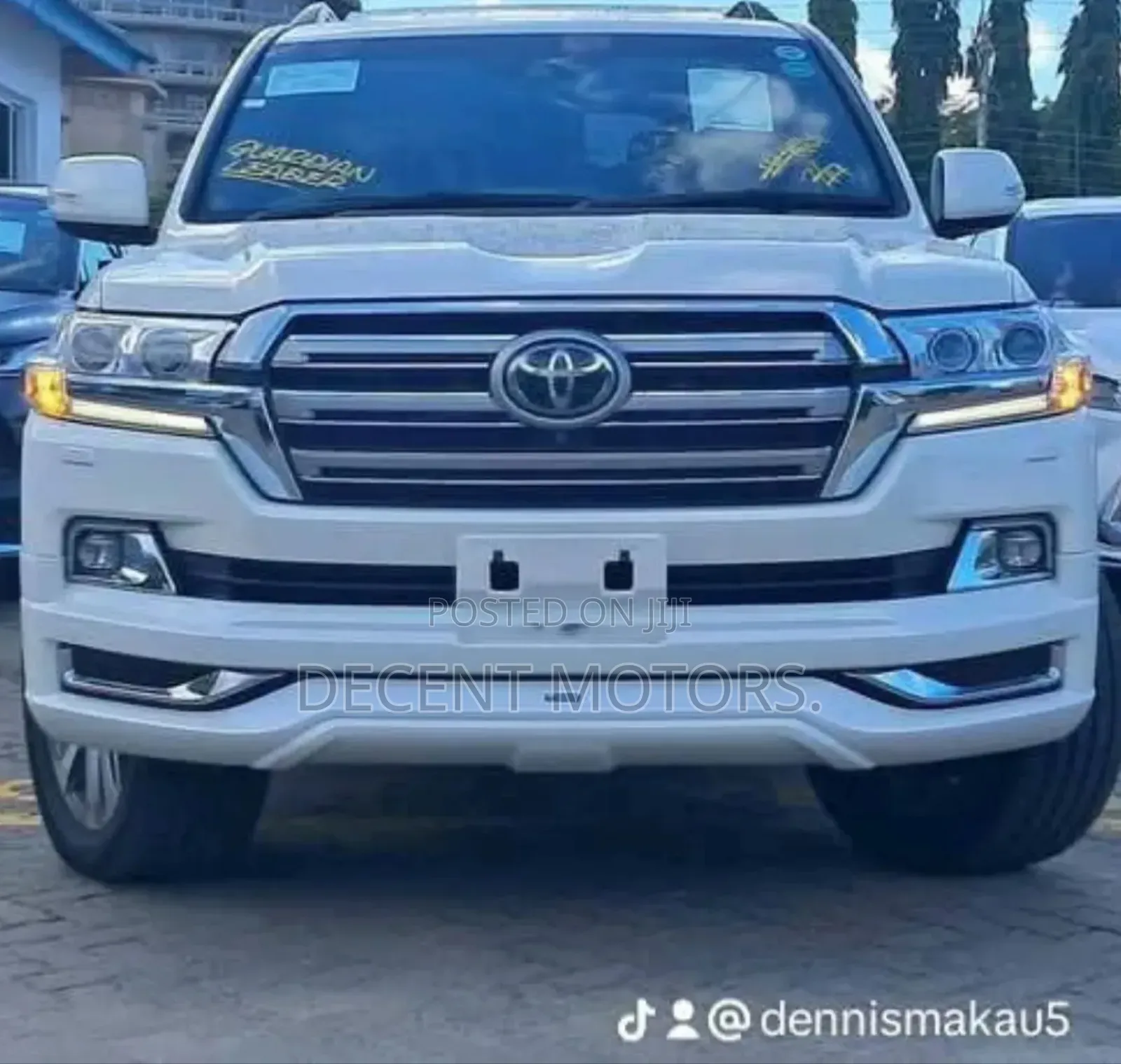 Toyota Land Cruiser 4.6 V8 ZX 2018 White