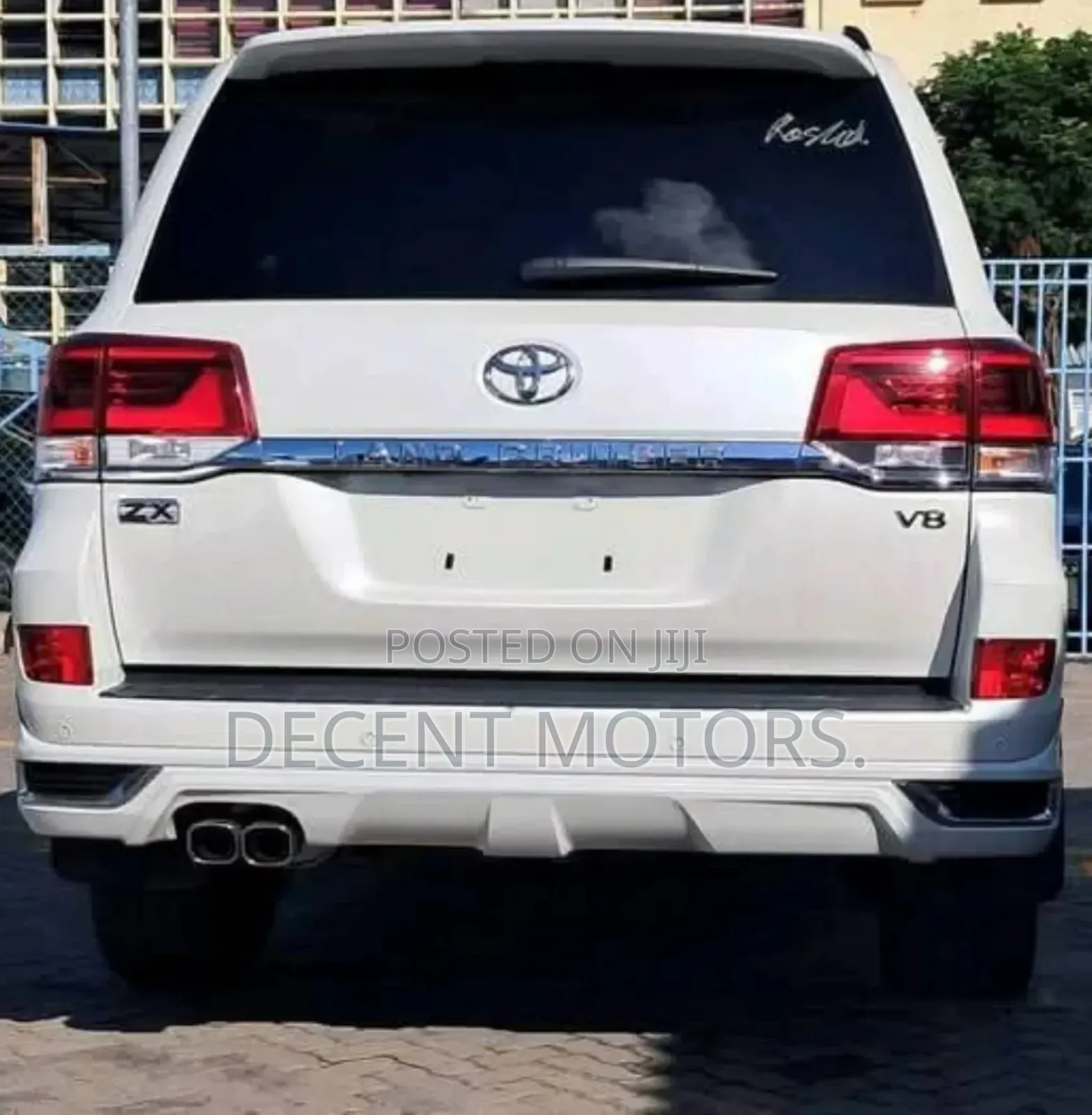 Toyota Land Cruiser 4.6 V8 ZX 2018 White