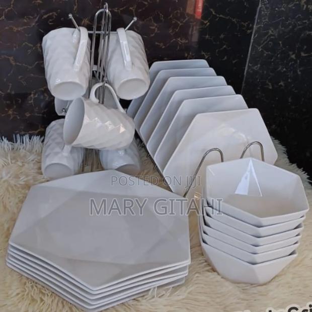 Classy 24 PCS Dinner Sets