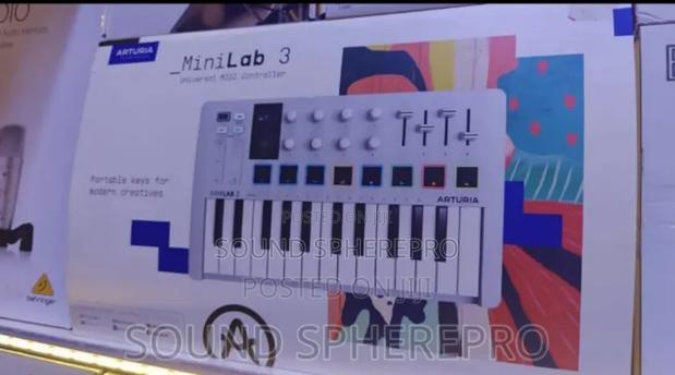 Arturia Minilab 3 Midi Controller