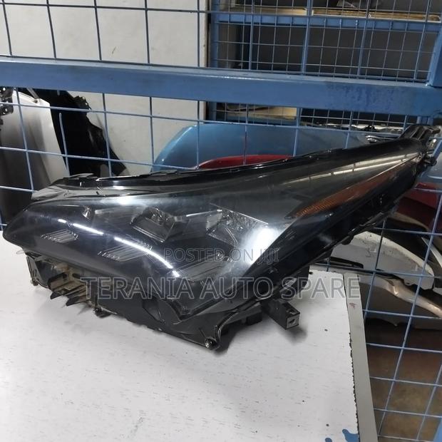Lexus Nx 2015 Headlight