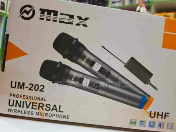 Max Um202 Wireless Microphone - main view