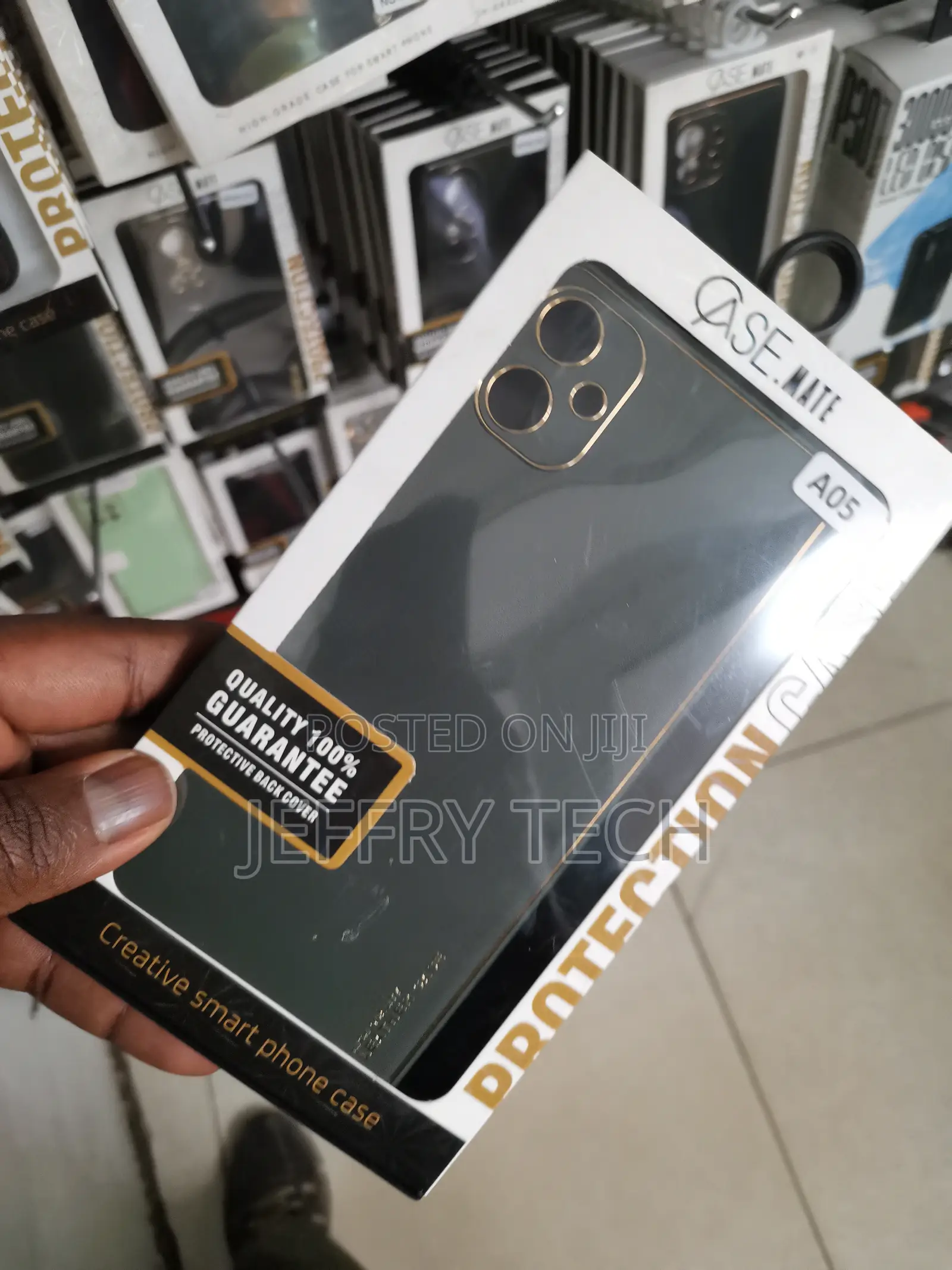 Vaku Galaxy A05 Leather Pattern Gold Electroplated Soft Tpu