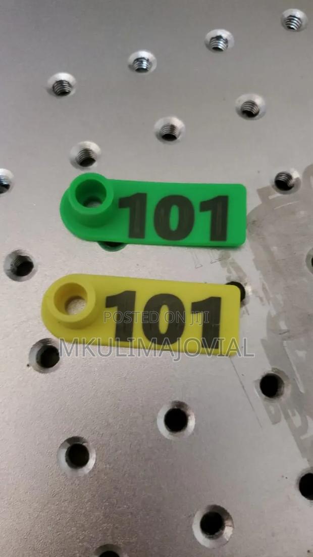 Sheep/Goat Ear Tags Slim Shape Eartags - main view