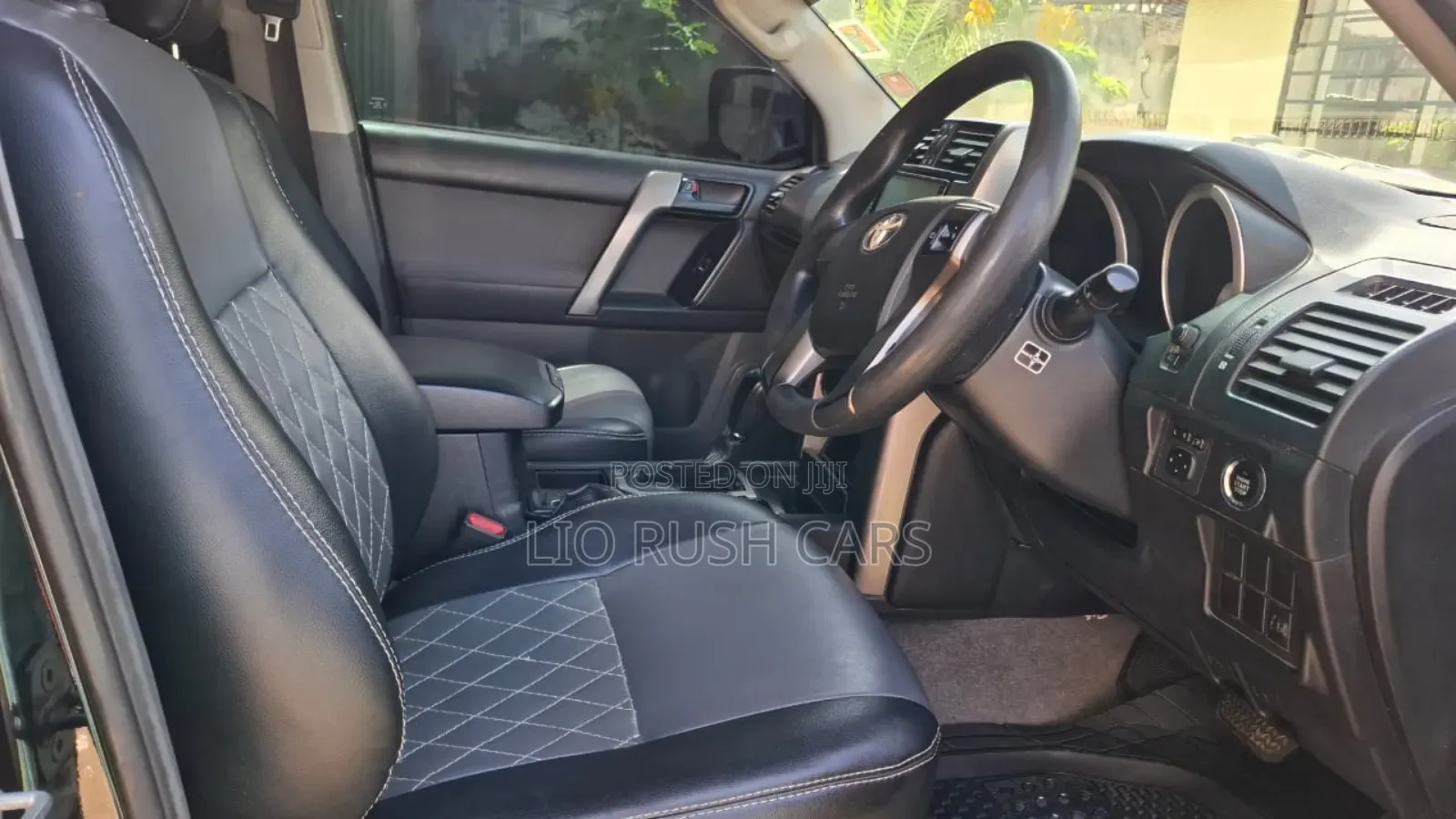 Toyota Land Cruiser Prado 2011 Black