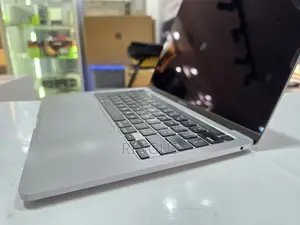 Laptop Apple MacBook Pro 2020 16GB Intel Core i7 SSD 512GB