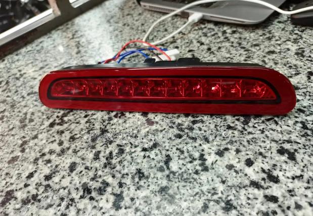 Hiace 7l/9l Tail Gate Brake Light - main view