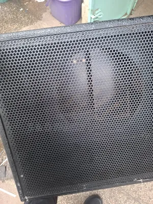 Reverse Bass Speaker Cabinet