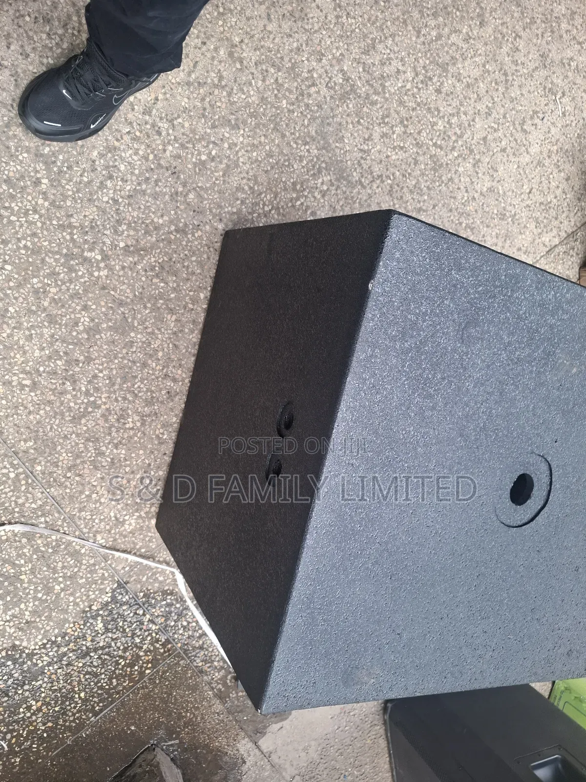 Reverse Bass Speaker Cabinet