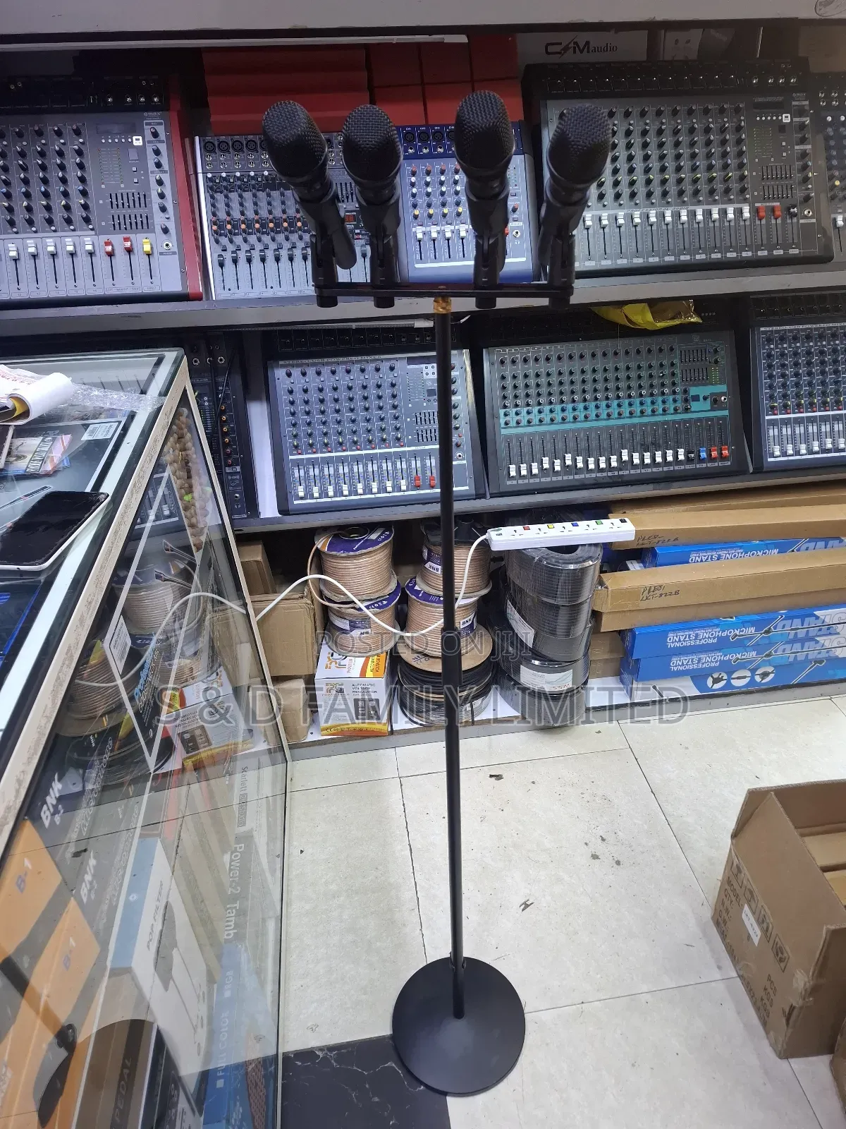 4 in 1 Microphone Stand