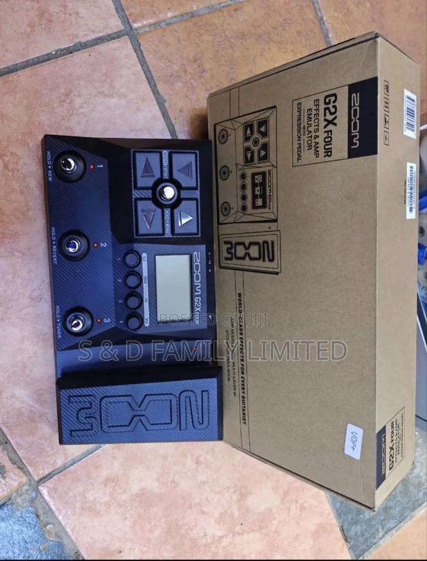 Zoom G2x Four Guitar Effect - main view