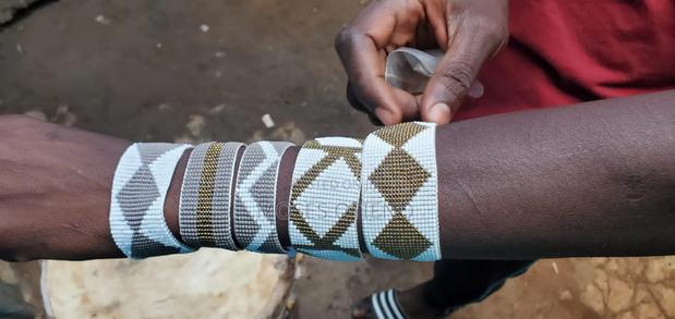 Adjustable Beaded Bracelets - thumbnail 2
