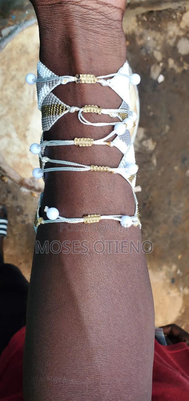 Adjustable Beaded Bracelets - thumbnail 3
