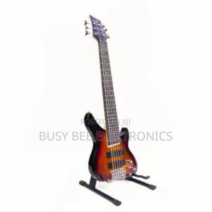 6 String Fender Bass - thumbnail 2