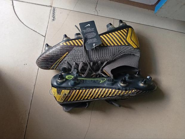 Rugby Boots (Mercurial) - thumbnail 2