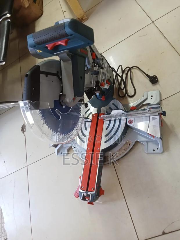 GCM 12 GDL Bosch Sliding Mitre Saw - main view