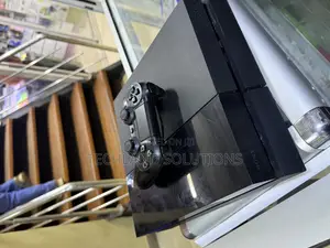 Nearly New Playstation 4 Standard