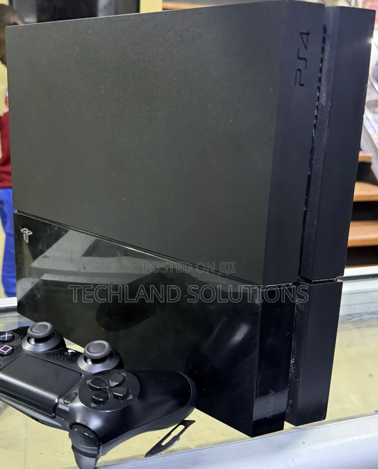 Nearly New Playstation 4 Standard