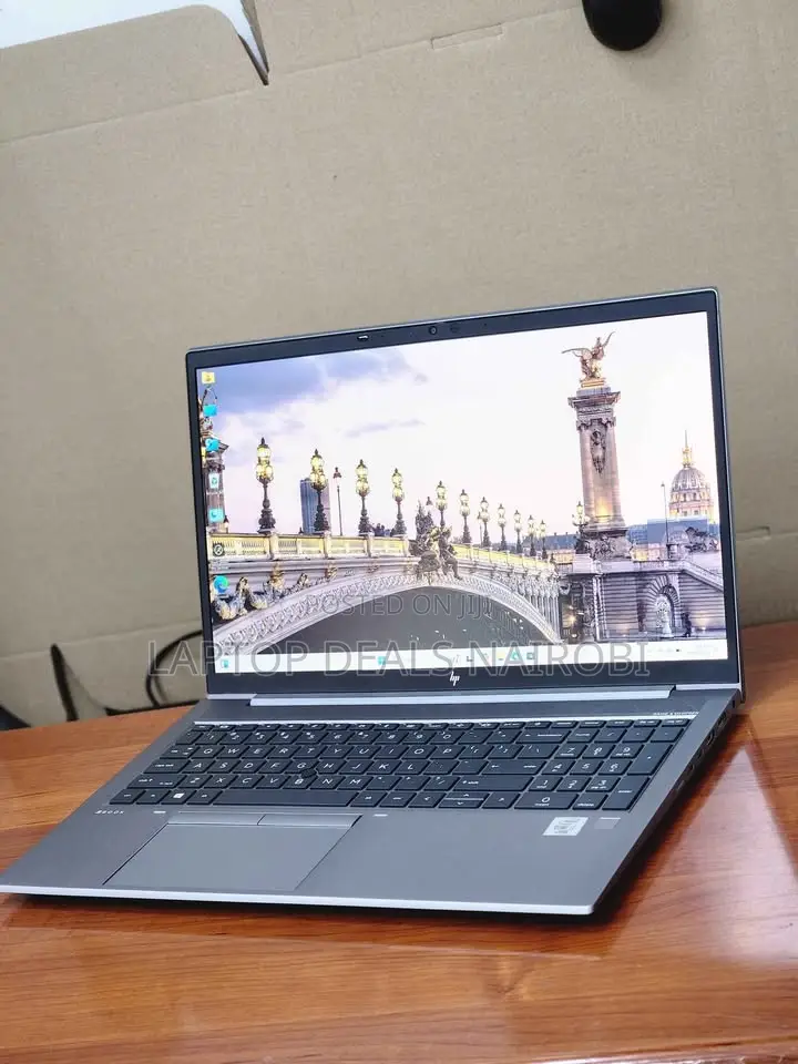 Laptop HP ZBook Power G9 I7 32GB Intel Core I7 SSD 512GB