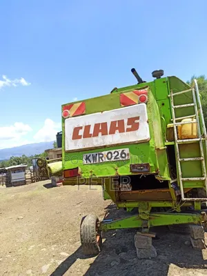 Claas Dominator 68s Combine Harvester