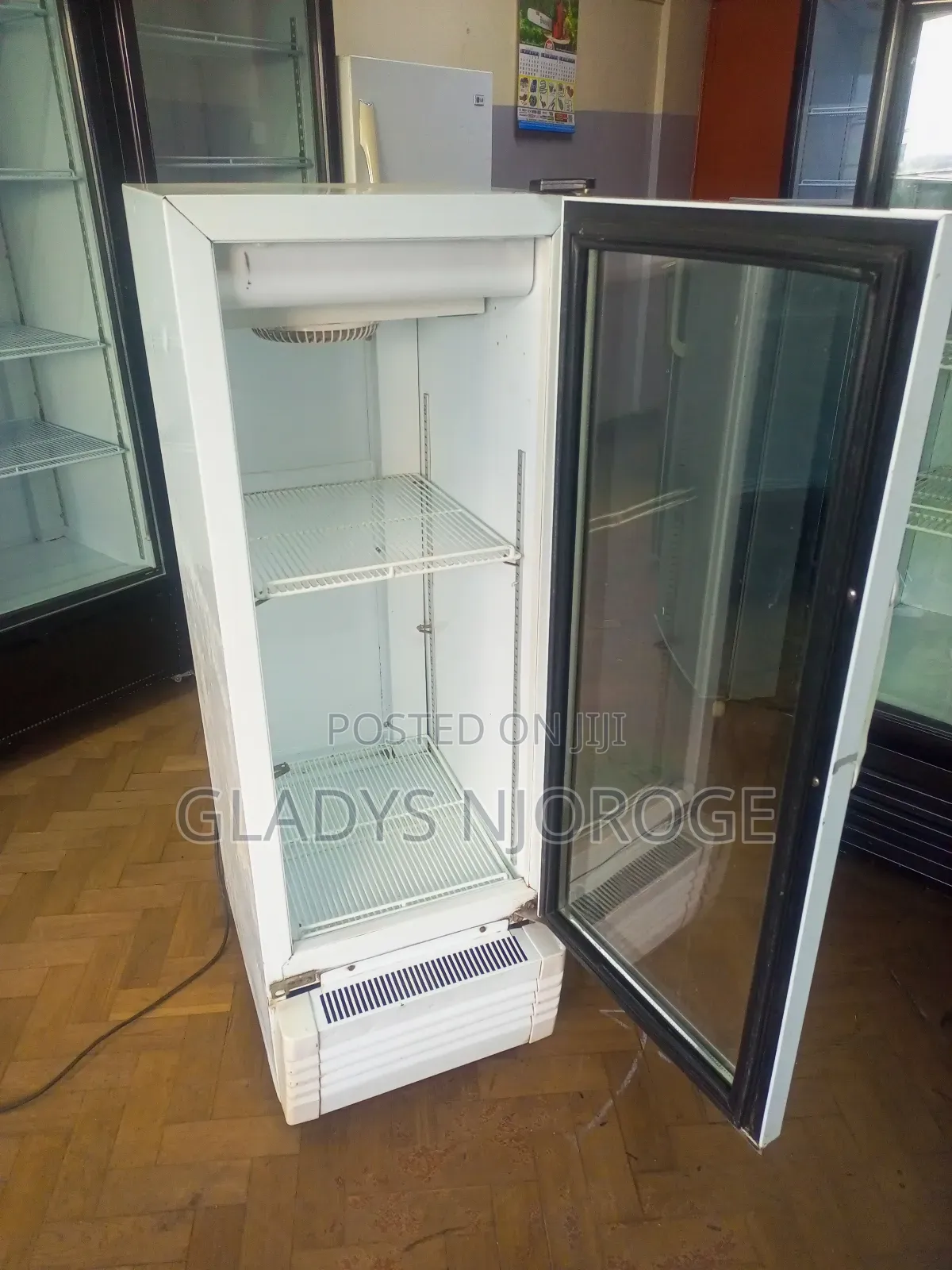 Realible Display Fridge 200l