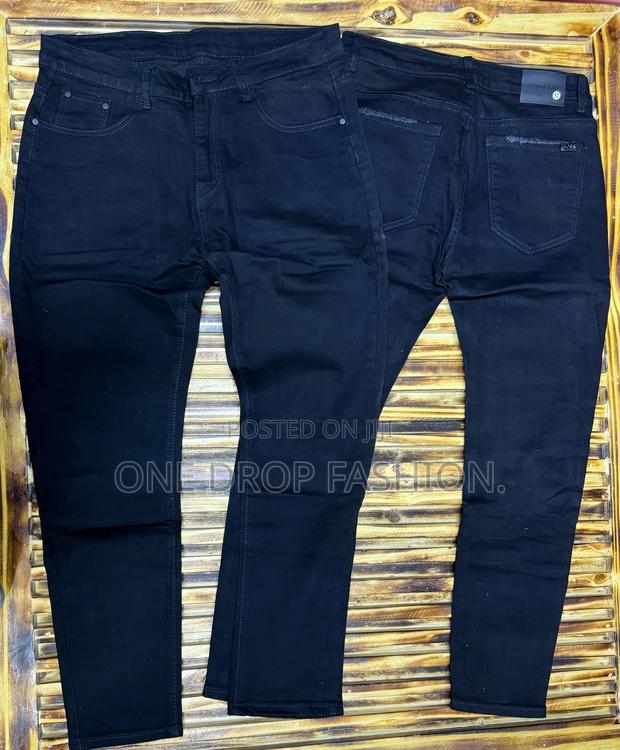 Men Jeans Wear 7890