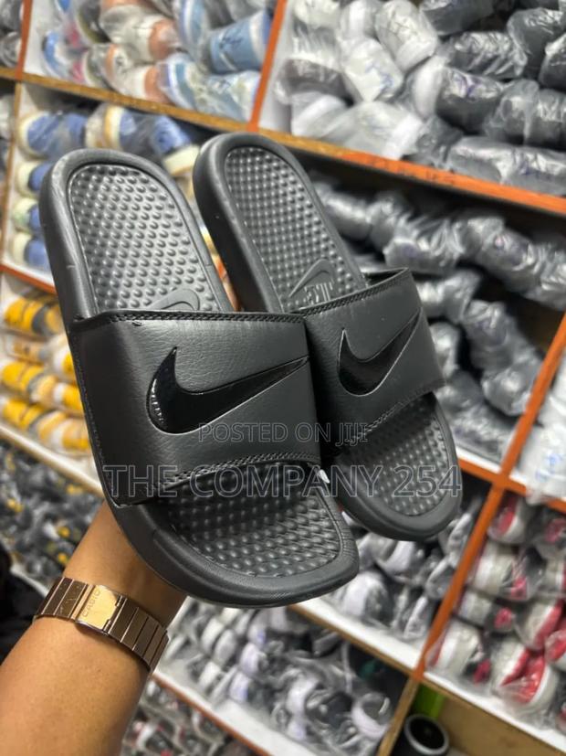 Quality Branded Nike Rubber Sole Open Slides Shoes