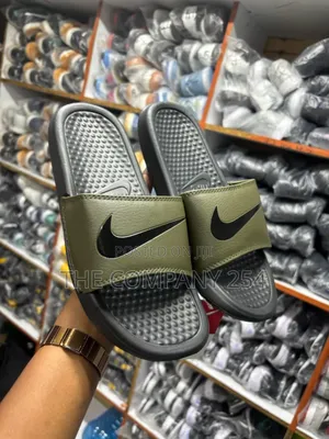 Quality Branded Nike Rubber Sole Open Slides Shoes