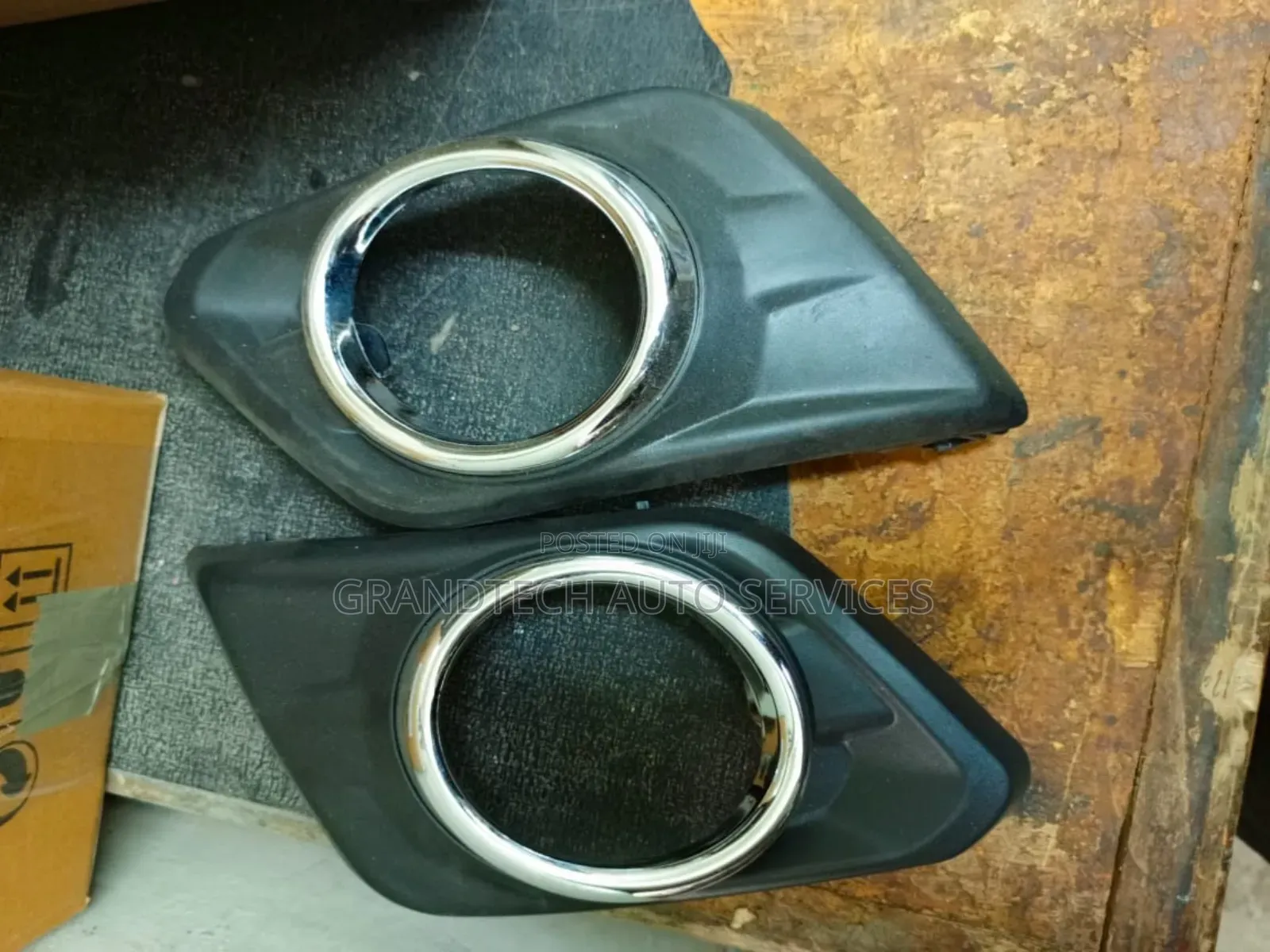 Xtrail T31 Foglight Cover(Black Chrome)