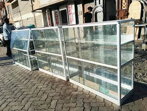 Curved Display Showcase